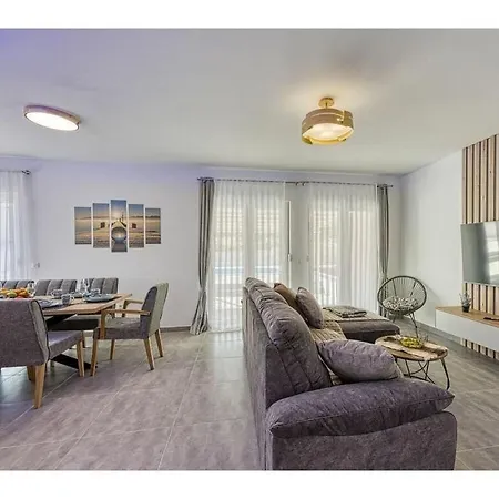 Manda Comfortable Hotel
